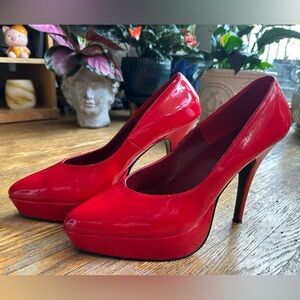 PLEASER RED PLATFORMS